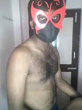 Snapshot of 00USER chatting on 12.20.25 00USER online show from 12.20.25