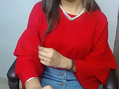 Snapshot of Urlove_lily chatting on 12.05.25 Urlove lily online show from 12.05.25