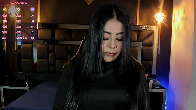 Aniajoness  online show from 09.23.25