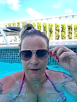 Mrs-Aurora online show from 04.06.26