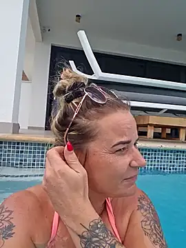 Mrs-Aurora online show from 04.08.26