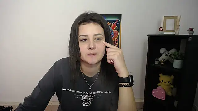 Snapshot of Katrin_kiss_ chatting on 09.12.25 Katrin kiss online show from 09.12.25