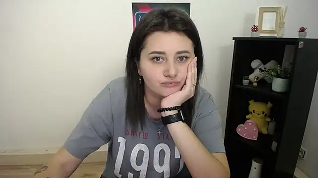 Snapshot of Katrin_kiss_ chatting on 09.22.25 Katrin kiss online show from 09.22.25