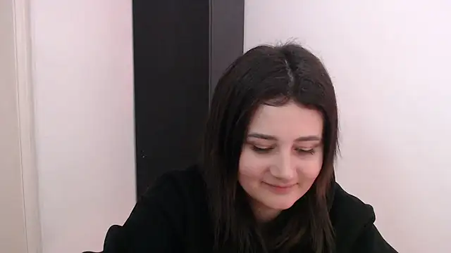Snapshot of Katrin_kiss_ chatting on 09.26.25 Katrin kiss online show from 09.26.25