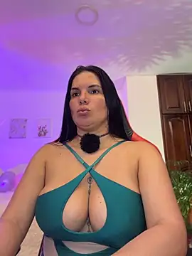 Snapshot of carol_cruz133 chatting on 05.06.26 carol cruz133 online show from 05.06.26