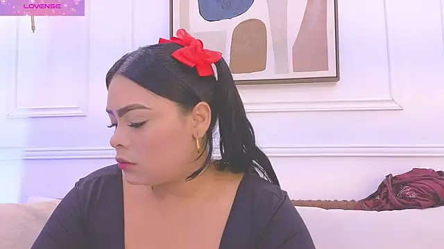 Snapshot of Daisy_Price chatting on 04.21.26 Daisy Price online show from 04.21.26