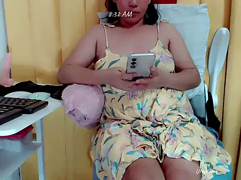 nesianhottits online show from 06.11.26