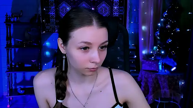 Snapshot of JulieDaniel chatting on 01.16.26 JulieDaniel online show from 01.16.26