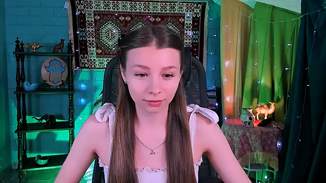 Snapshot of JulieDaniel chatting on 02.04.26 JulieDaniel online show from 02.04.26