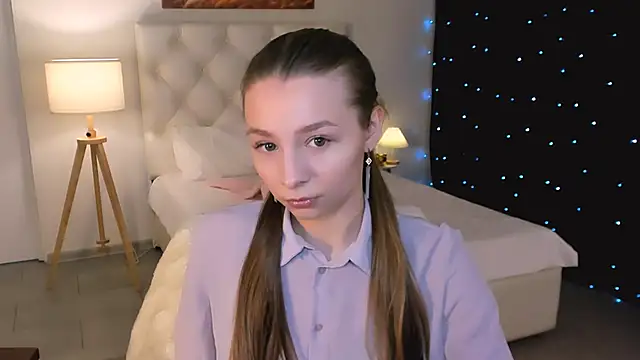 Snapshot of JulieDaniel chatting on 02.11.26 JulieDaniel online show from 02.11.26