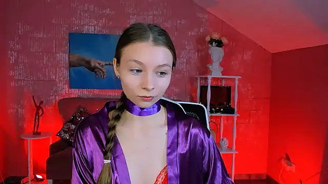 JulieDaniel online show from 04.04.26