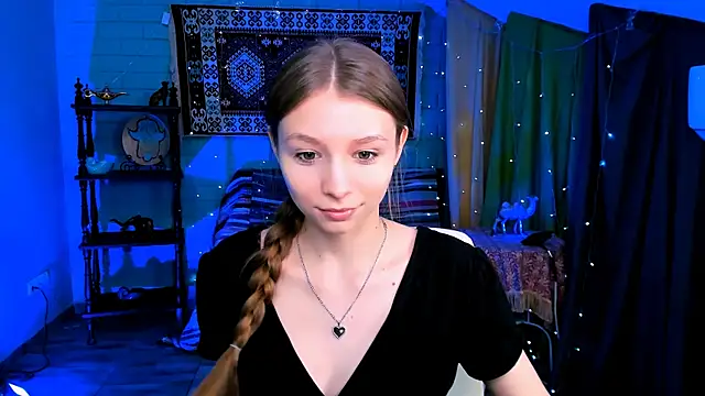 JulieDaniel online show from 04.13.26