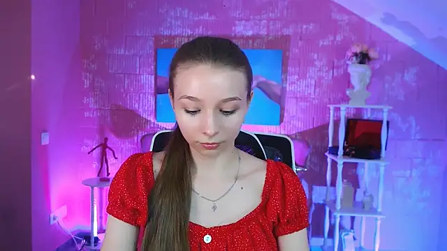 JulieDaniel online show from 07.23.26
