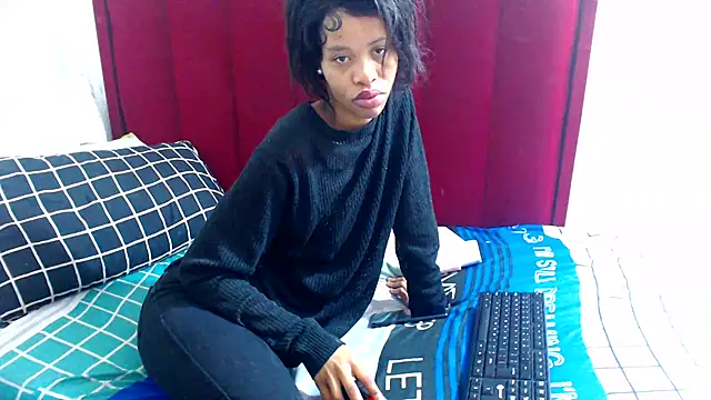 Snapshot of SexyChantyBabe25 chatting on 09.19.25 SexyChantyBabe25 online show from 09.19.25