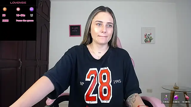 Veronika  Winslow  online show from 09.16.25