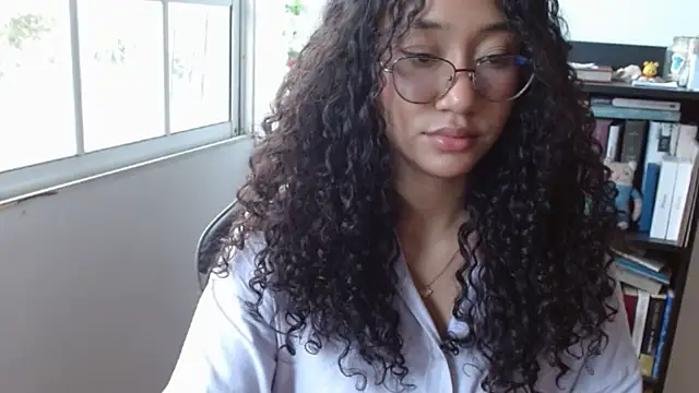 Snapshot of clitia_xx chatting on 02.05.26 clitia xx online show from 02.05.26