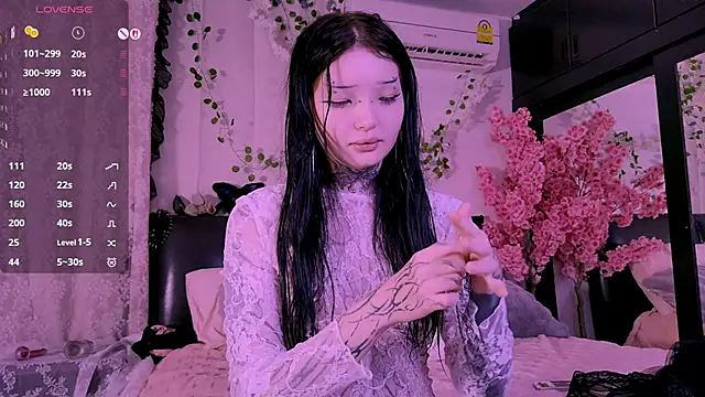 Lein Bone online show from 10.24.25