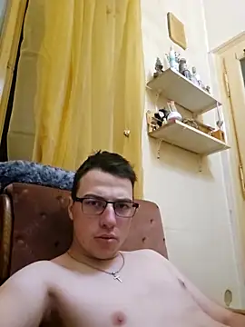 Snapshot of kristaly791 chatting on 09.19.25 kristaly791 online show from 09.19.25