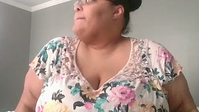 SexyBBW10790 online show from 02.17.26
