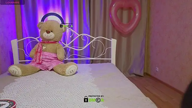 Berkova L online show from 10.27.25