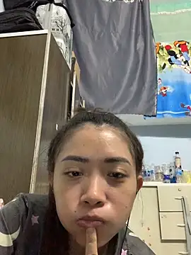 Snapshot of Minee1202 chatting on 04.01.26 Minee1202 online show from 04.01.26