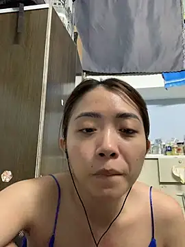 Snapshot of Minee1202 chatting on 04.06.26 Minee1202 online show from 04.06.26