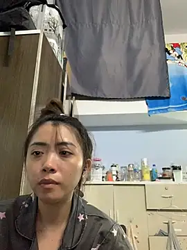 Snapshot of Minee1202 chatting on 04.10.26 Minee1202 online show from 04.10.26