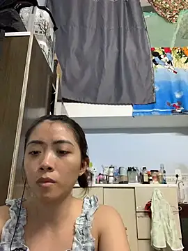 Snapshot of Minee1202 chatting on 04.15.26 Minee1202 online show from 04.15.26