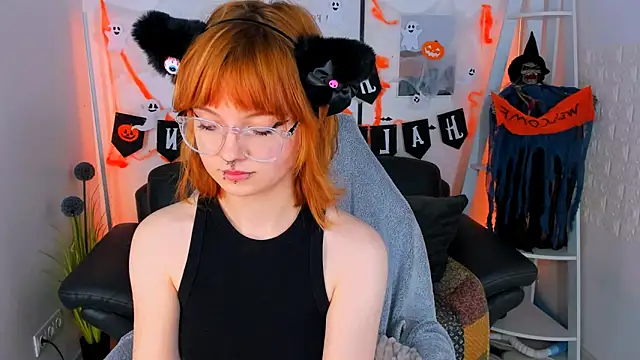 sweet mika18 online show from 10.17.25