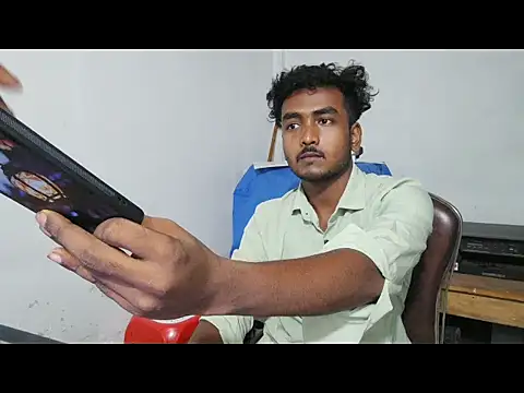 Snapshot of BDSTER chatting on 04.16.26 BDSTER online show from 04.16.26