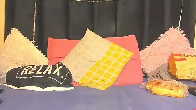 AmazingDarkDoll online show from 04.01.26