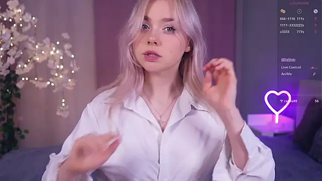 Snapshot of AccaCroyle chatting on 02.09.26 AccaCroyle online show from 02.09.26