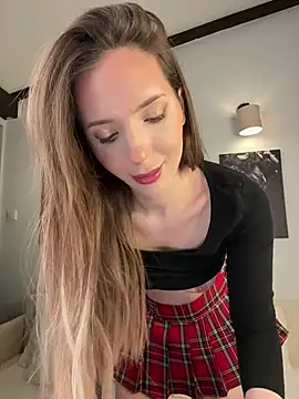 LINA ALL EYES ON YOU online show from 03.18.26