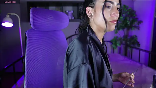 Emma and Issac online show from 02.28.26