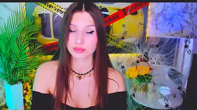 Mollyinyourmind online show from 10.31.25