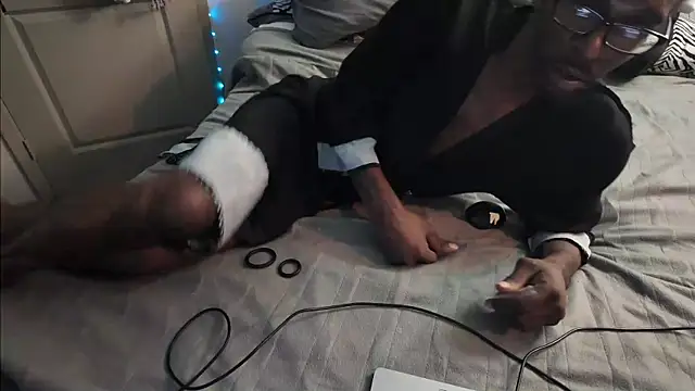 Triggerhappycj100 online show from 03.17.26