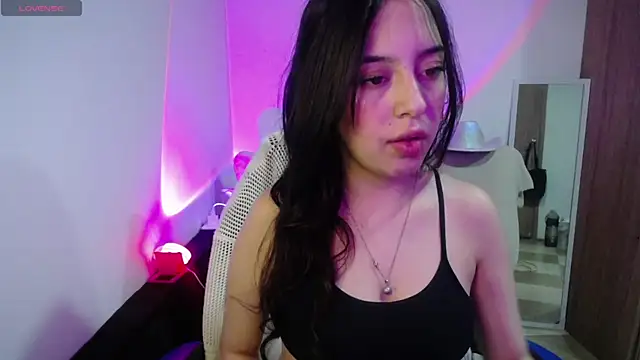 Snapshot of immisssilver chatting on 10.17.25 immisssilver online show from 10.17.25