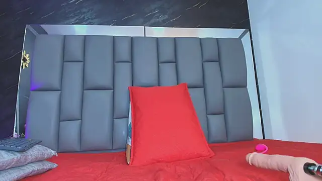 Roxana gomez online show from 10.03.25