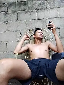 Snapshot of _andytop chatting on 11.09.25 andytop online show from 11.09.25