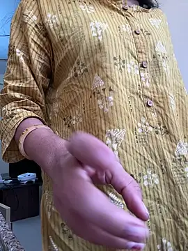 modelnishu online show from 02.19.26