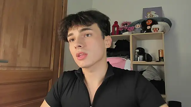 Snapshot of mystic_evan chatting on 10.13.25 mystic evan online show from 10.13.25