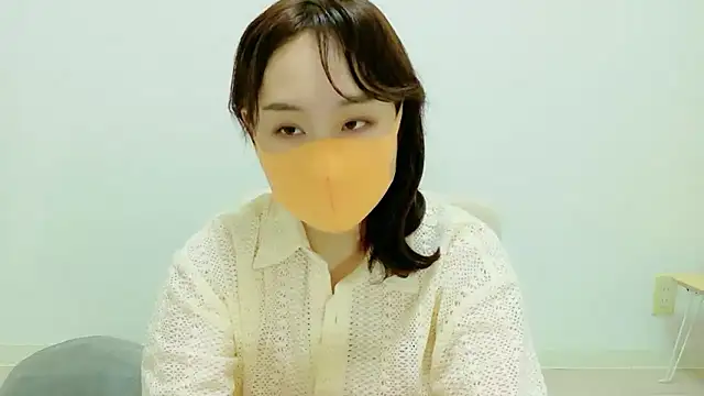 Snapshot of RenaFcup chatting on 04.23.26 RenaFcup online show from 04.23.26