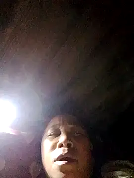 Snapshot of Mamapm20 chatting on 09.30.25 Mamapm20 online show from 09.30.25