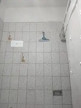 Snapshot of Auroraluna_- chatting on 12.17.25 Auroraluna - online show from 12.17.25