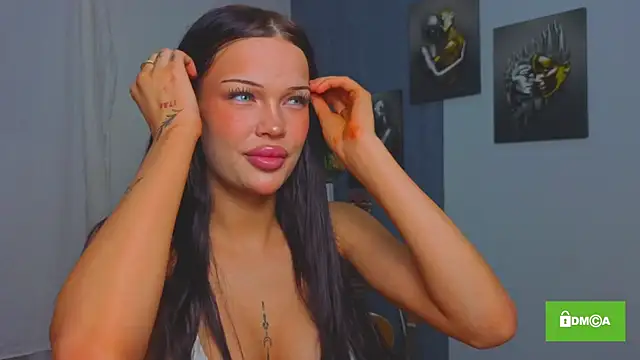 Snapshot of Katrinafoxxx chatting on 10.20.25 Katrinafoxxx online show from 10.20.25