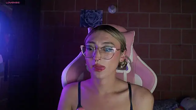 Andrea camilaaa online show from 04.21.26