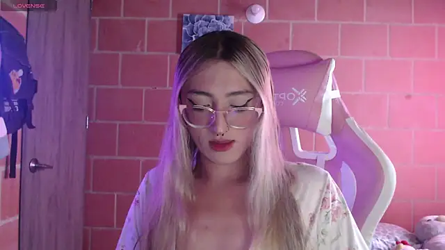 Andrea camilaaa online show from 04.21.26