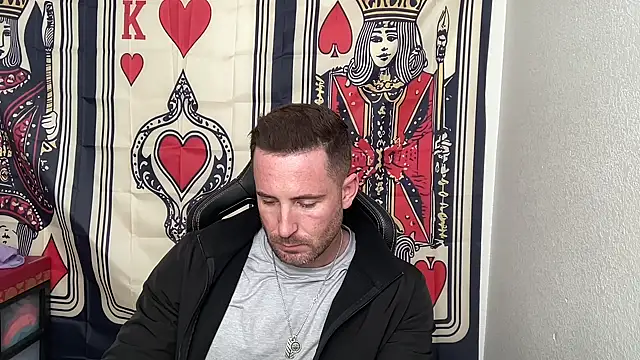 brettmycles28 online show from 11.17.25