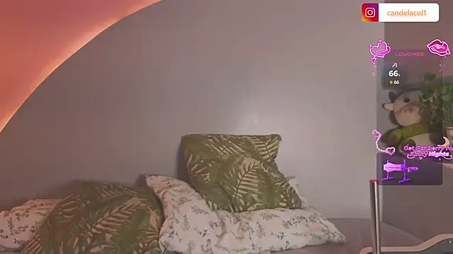 Snapshot of CandelaCool_ chatting on 03.25.26 CandelaCool online show from 03.25.26