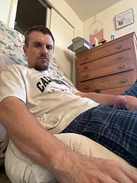 Snapshot of alwayshorny90 chatting on 10.15.25 alwayshorny90 online show from 10.15.25